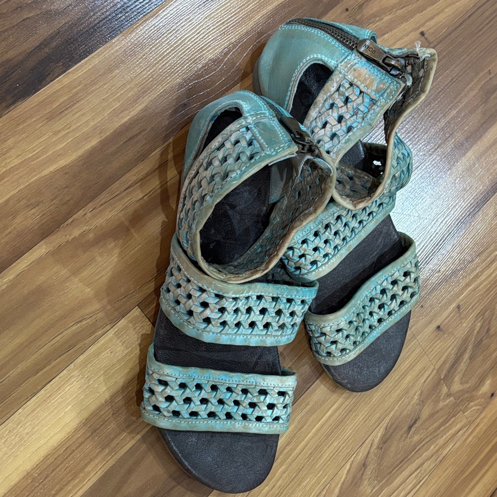 ROAN Women’s Beige and Aqua Woven Strap Sandals - Picture 2 of 3
